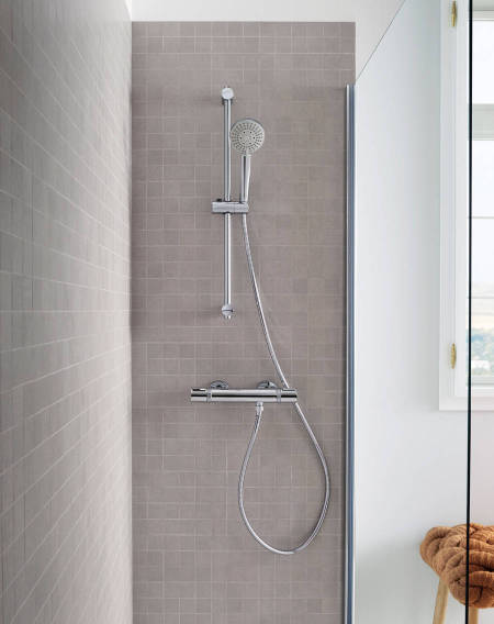 Shower bar by Roca