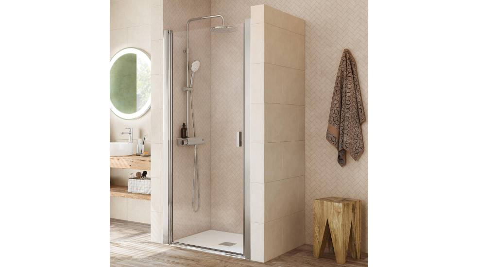 Vela shower screen with hinged doors