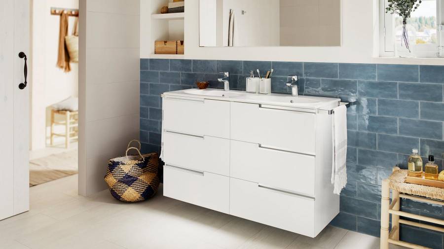 Victoria-N high-capacity bathroom furniture unit