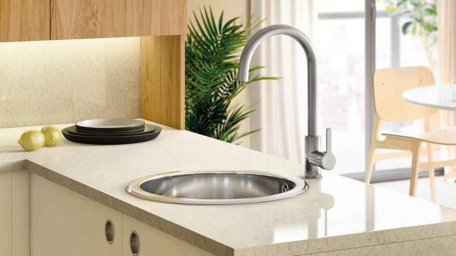 Mencia Kitchen Faucet Titanium