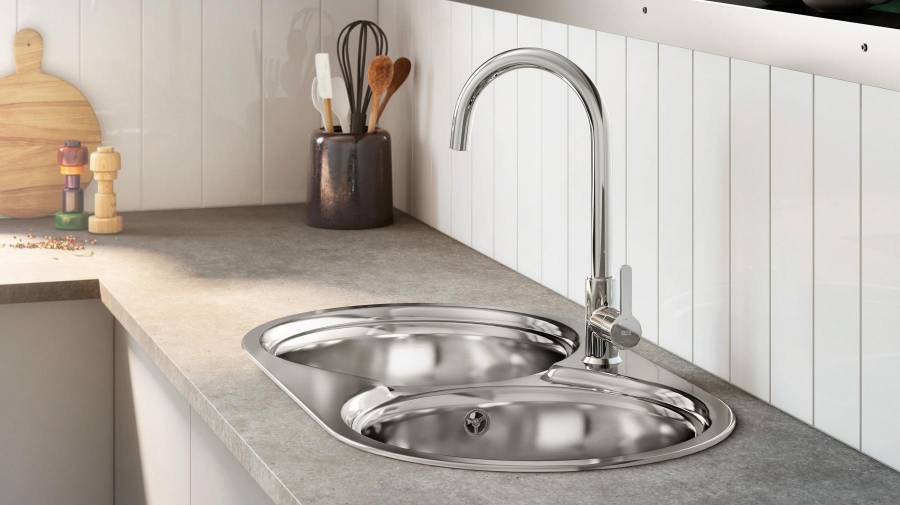 Mencia Kitchen Faucet