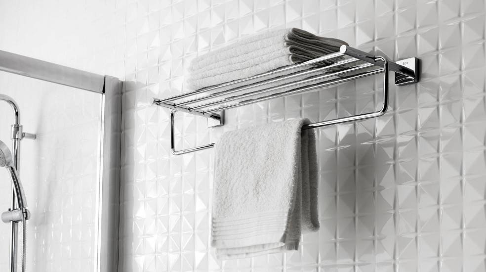 VICTORIA TOWEL RACK