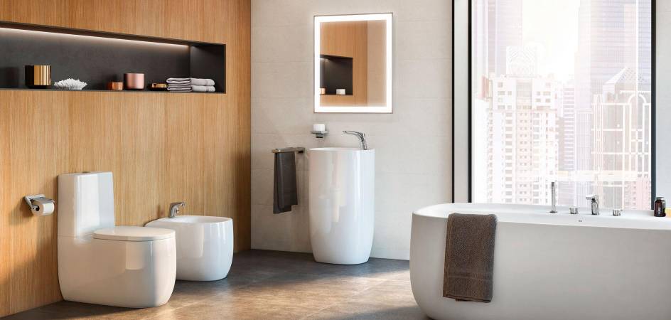 WC COVERS AND BATHROOM ACCESSORIES FOR TOILETS