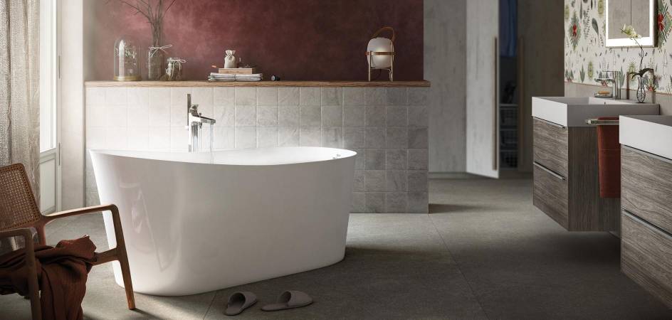 ROCA - MAUI: A FREESTANDING BATH BETWEEN THE PAST AND THE FUTURE
